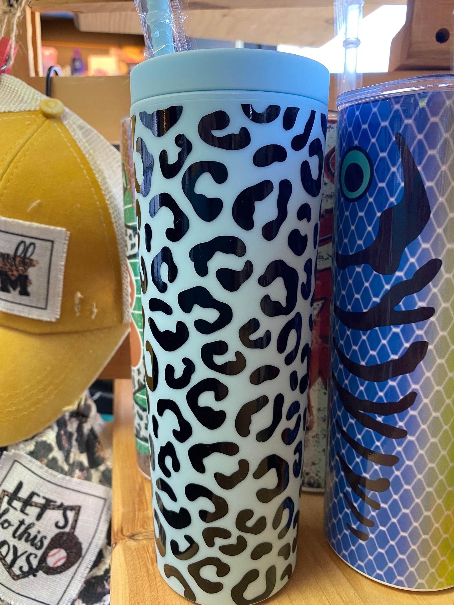 Leopard cups